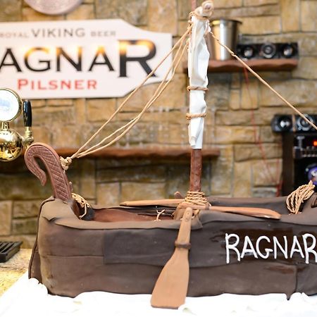 Hotel Ragnar Tiflis Dış mekan fotoğraf