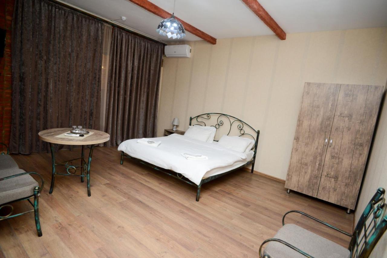 Hotel Ragnar Tiflis Dış mekan fotoğraf