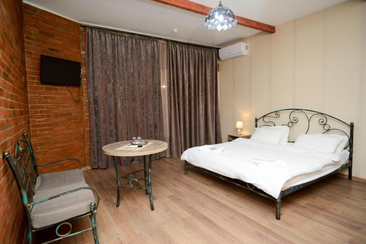 Hotel Ragnar Tiflis Dış mekan fotoğraf